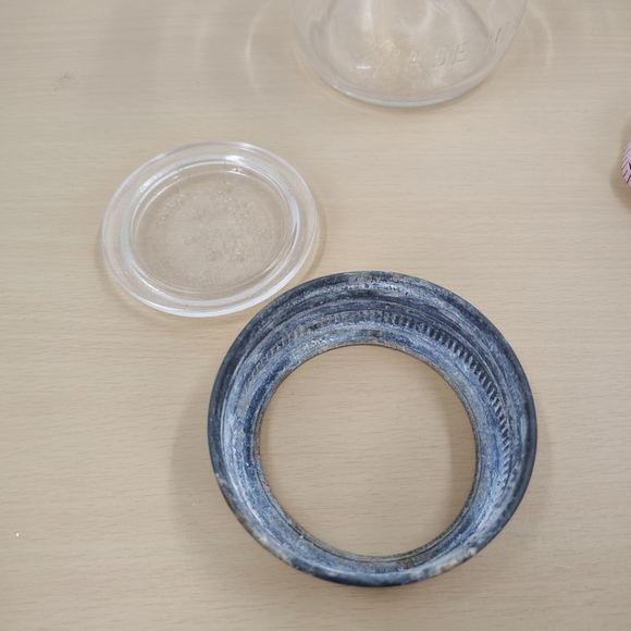 Vintage Canadian Mason Canning Jar: Improved Gem Canada Zinc Lid glass seal - Picture 4 of 4